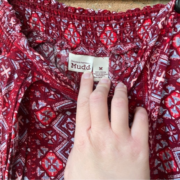 Flowy pants. - Picture 5 of 5